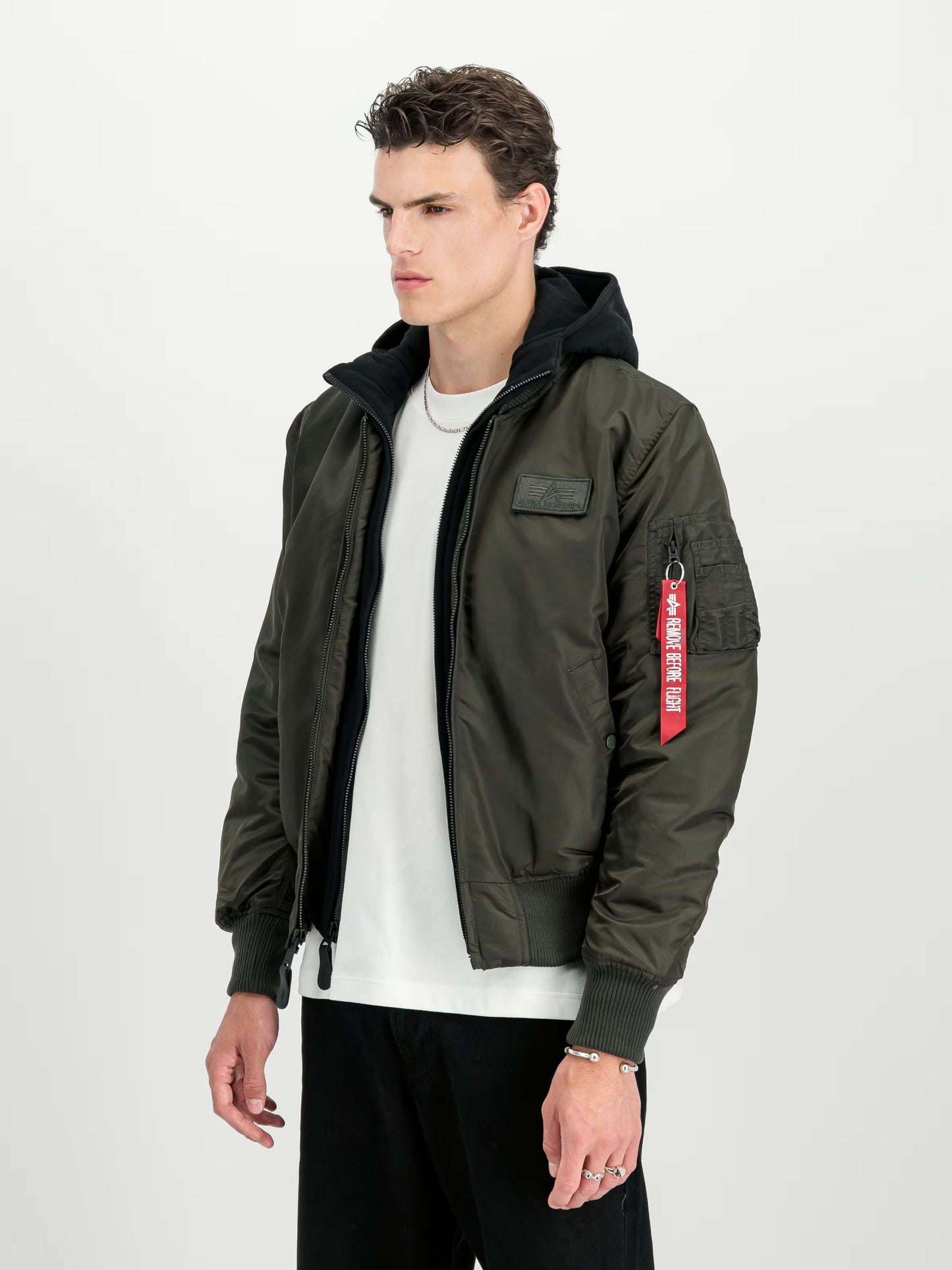 MA-1 BOMBER "MA-1 D-TEC HOOD" - NEGRO OLIVA - ALPHA INDUSTRIES | 183110