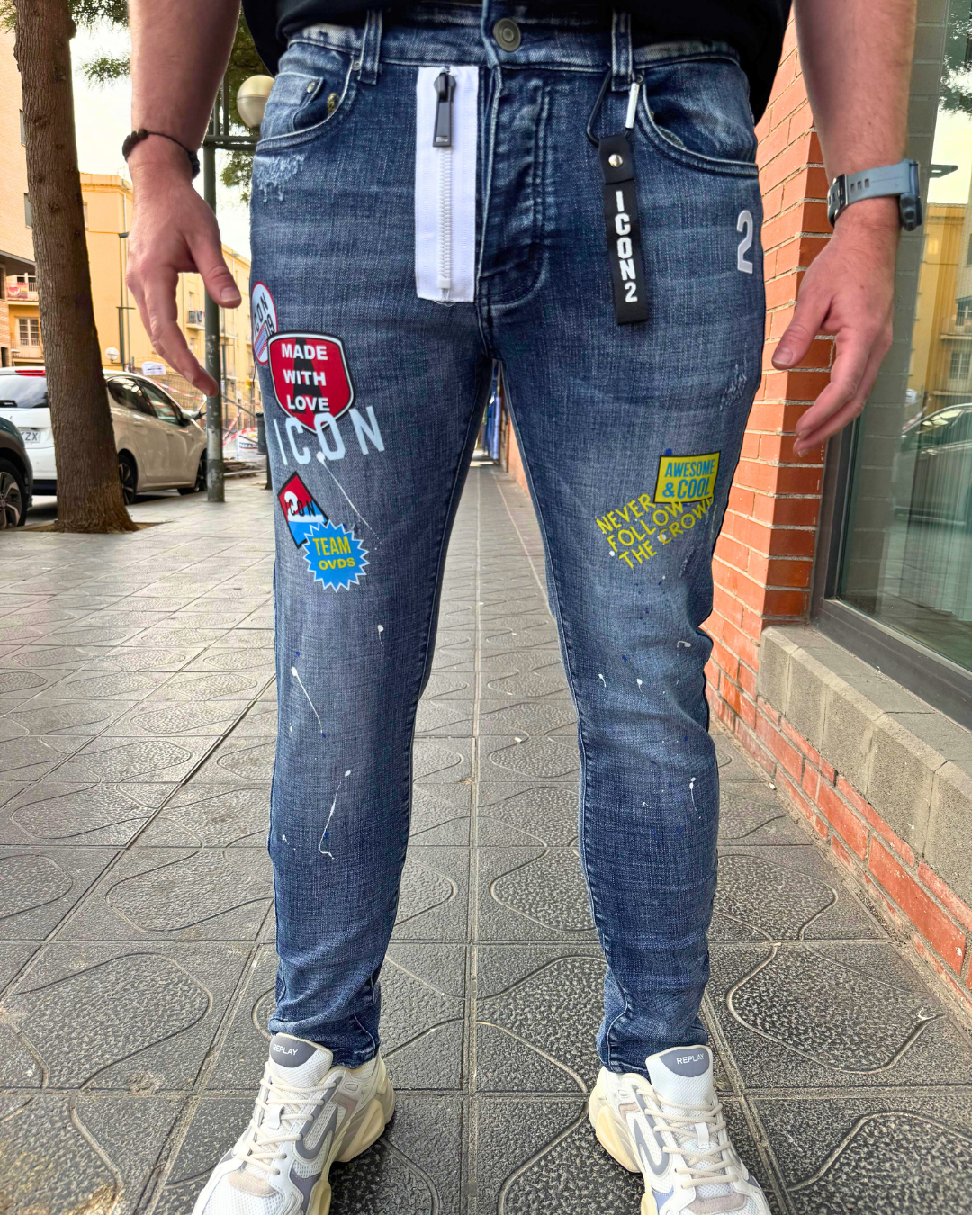 PANTALÓN PARCHES VAQUERO CREMALLERA SKINNY "ICON" - AZUL - OVDS