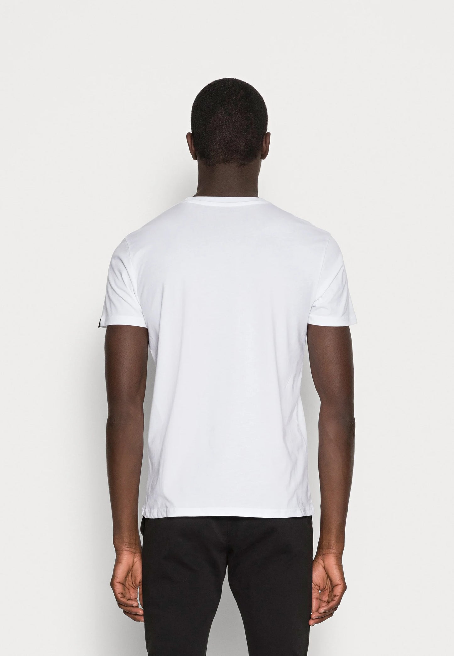CAMISETA BÁSICA - BLANCO - ALPHA INDUSTRIES | 100501