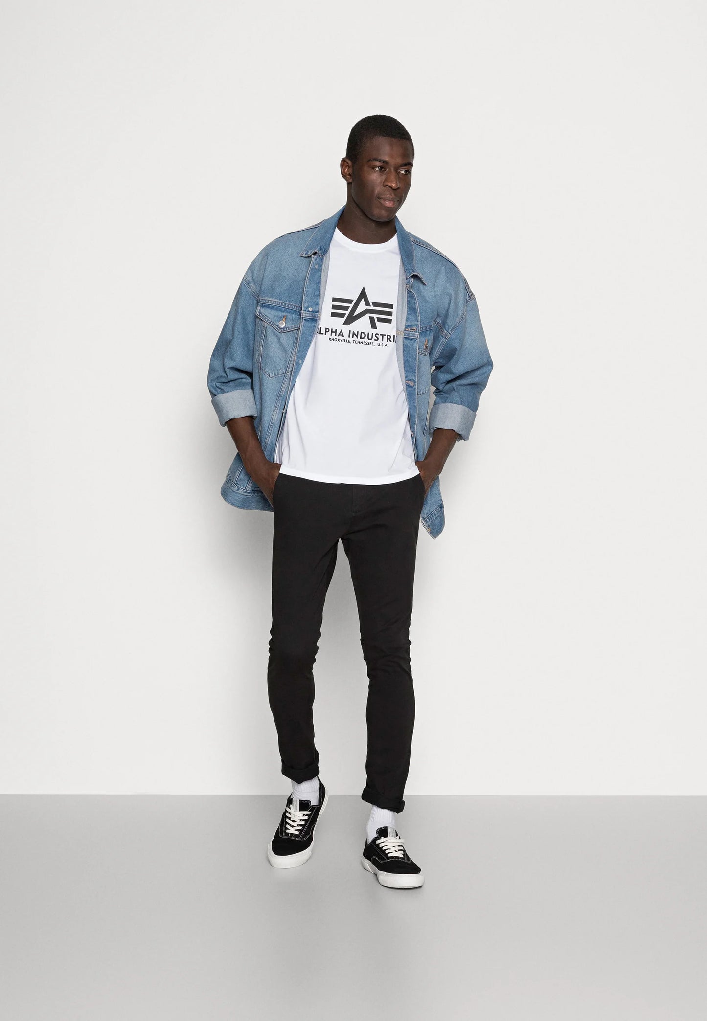 CAMISETA BÁSICA - BLANCO - ALPHA INDUSTRIES | 100501