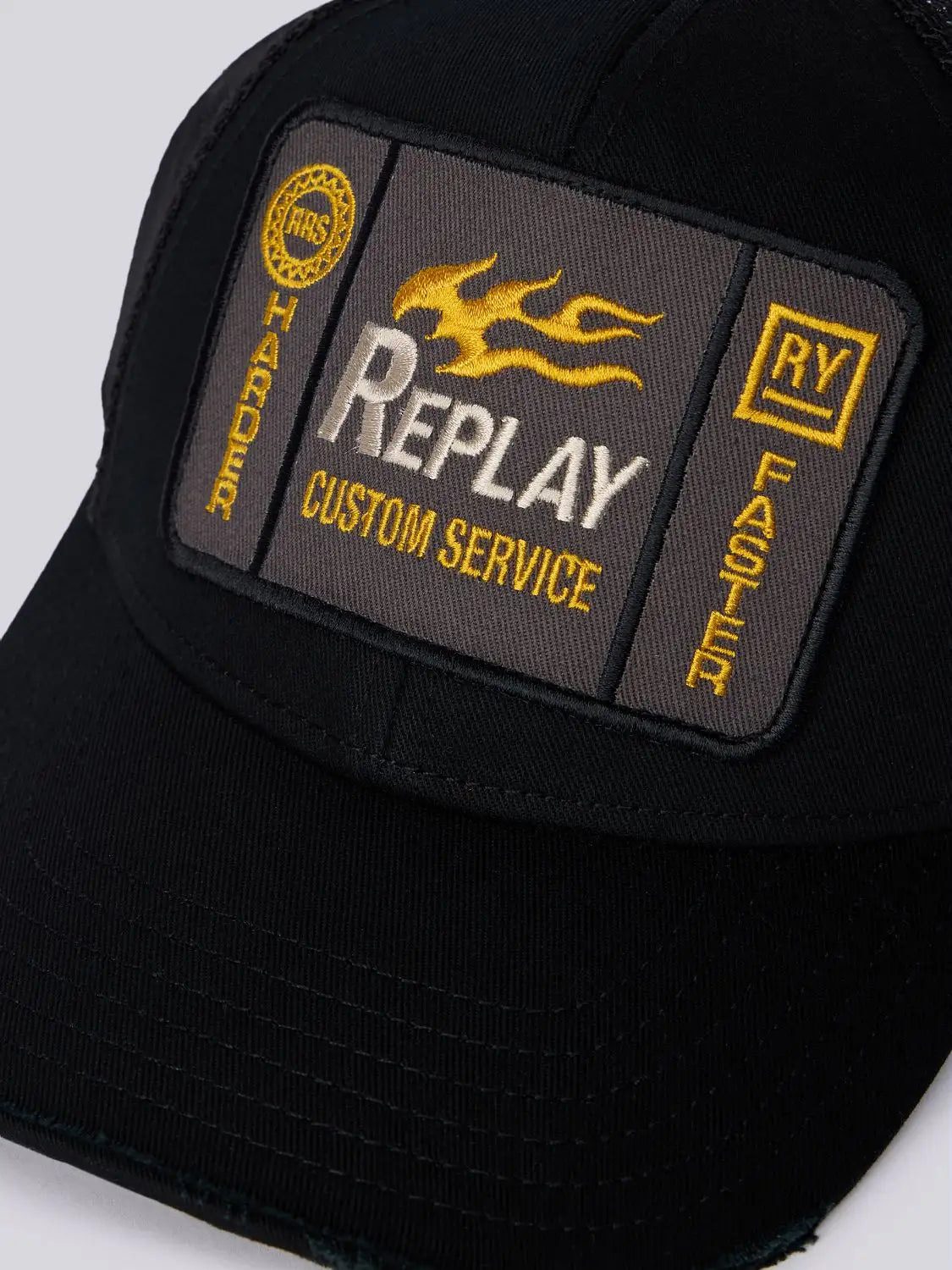 GORRA CON PARCHE CON LOGOTIPO - NEGRO - REPLAY | AM4433.000.A0406