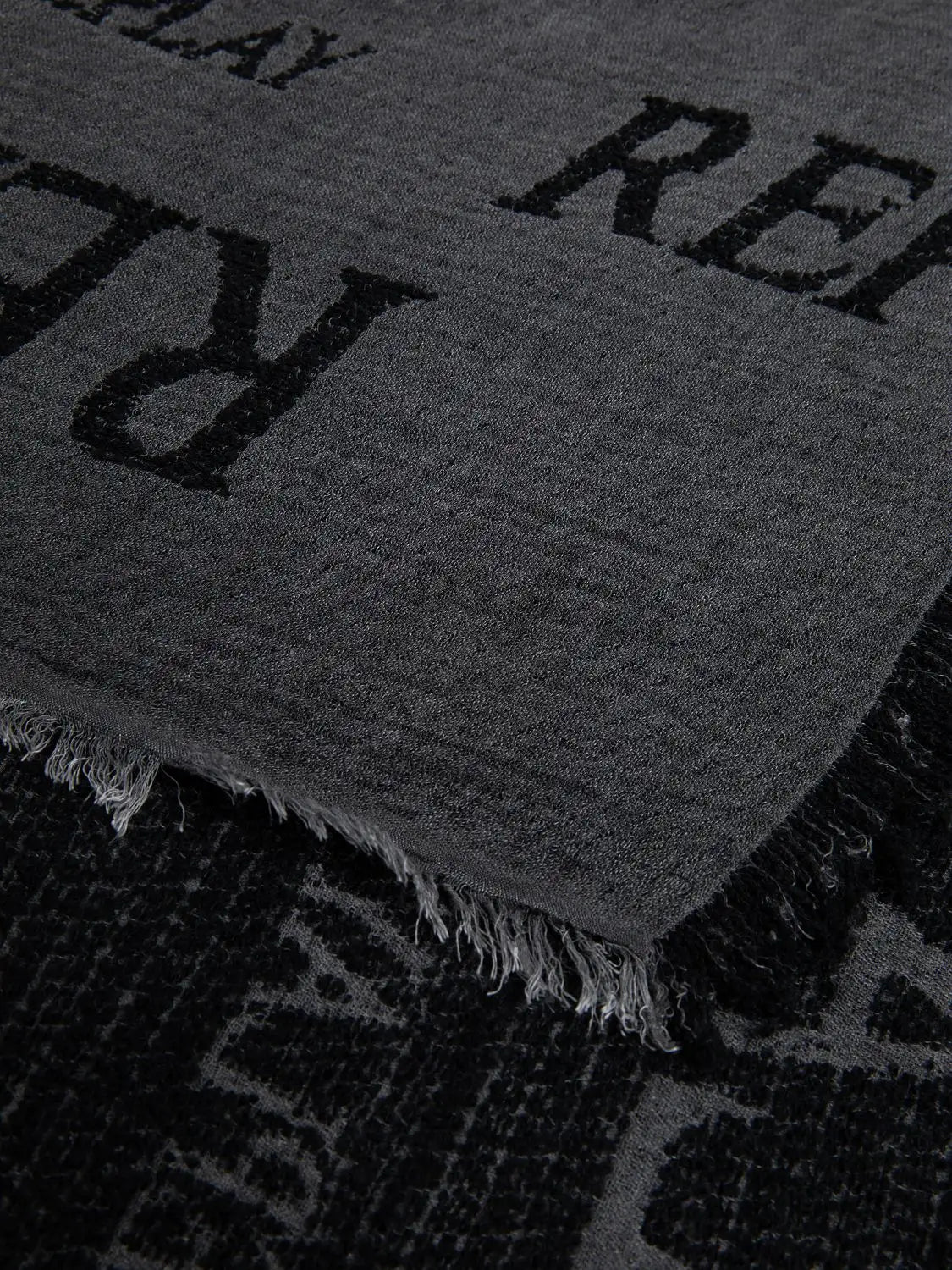 BUFANDA CON LOGO DE JACQUARD - NEGRO LAVADO - REPLAY | AM9223.001.A0317B