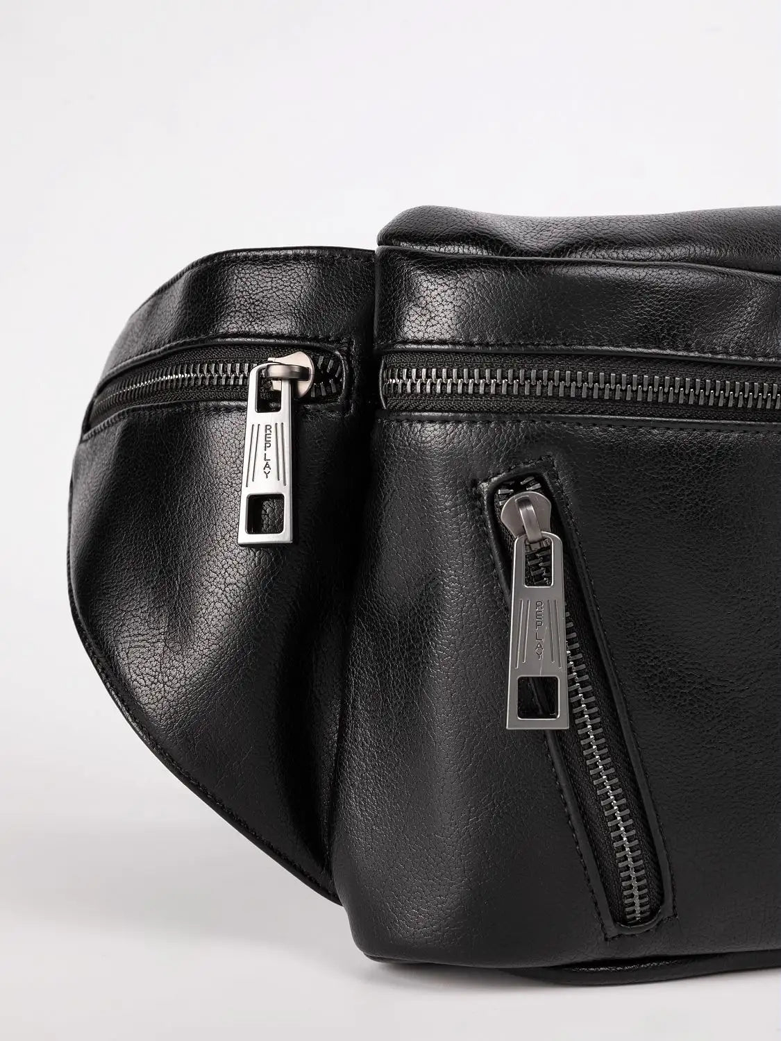BOLSO RIÑONERA EFECTO ARRUGADO - NEGRO - REPLAY | FM3714.000.A0511D