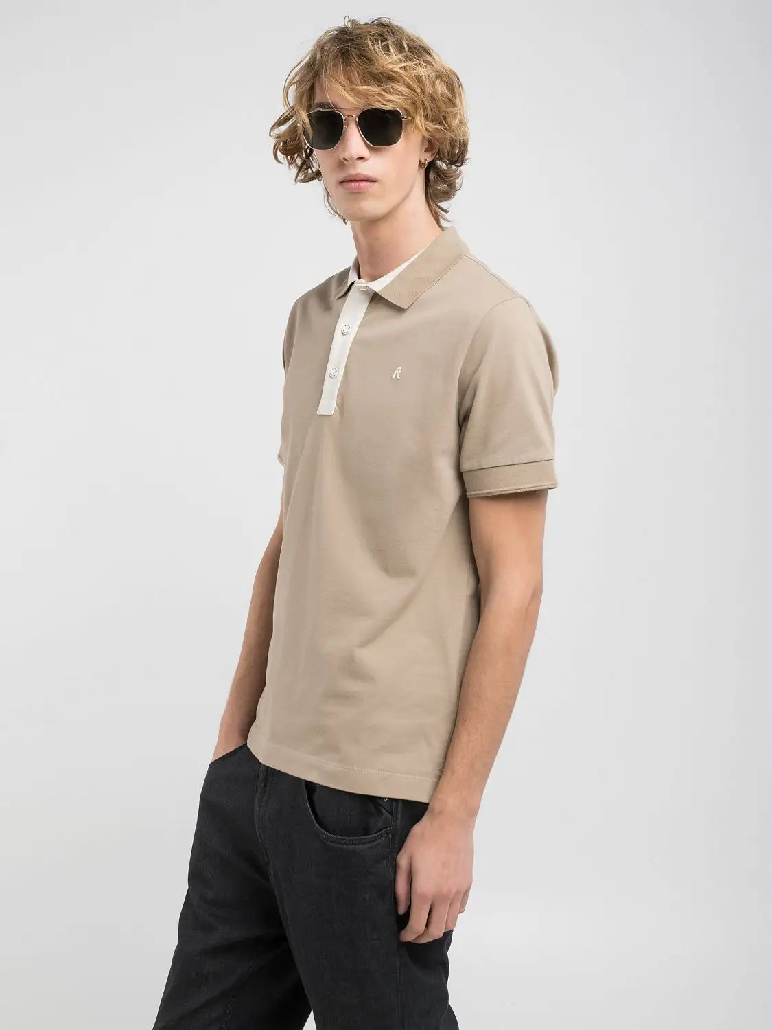 POLO CON TAPETA EN CONTRASTE - BEIGE - REPLAY | M3007.000.20623