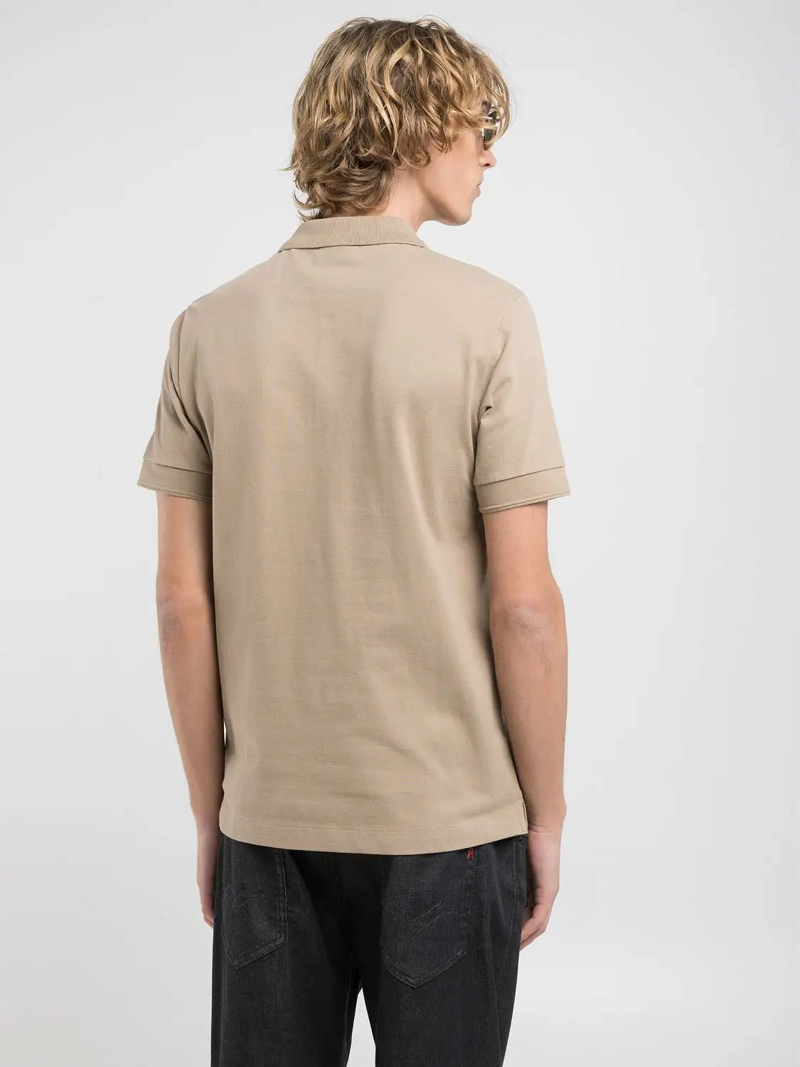 POLO CON TAPETA EN CONTRASTE - BEIGE - REPLAY | M3007.000.20623