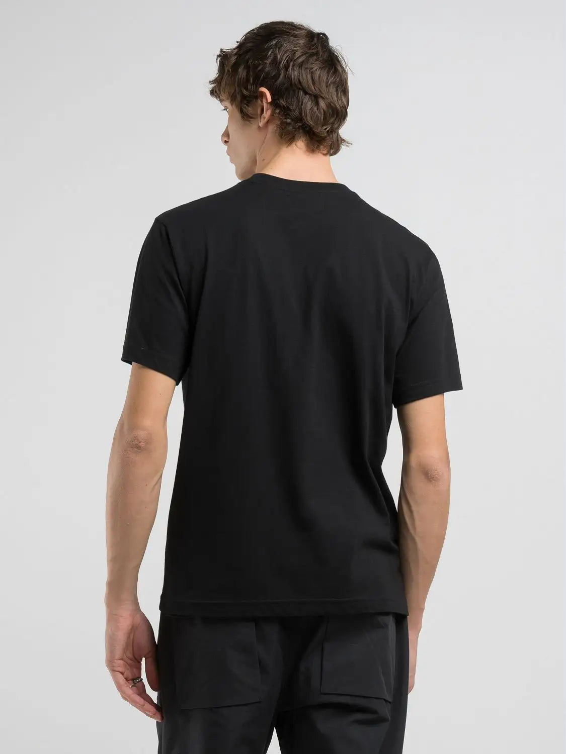 CAMISETA CON LETRAS GRAFITI - NEGRO - REPLAY | M3056.000.2660