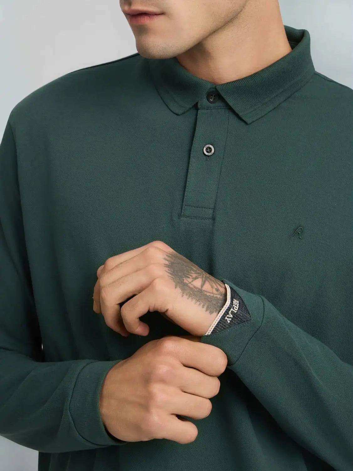 POLO DE MANGA LARGA DE PIQUÉ ELÁSTICO - VERDE - REPLAY | M3268 .000.21868