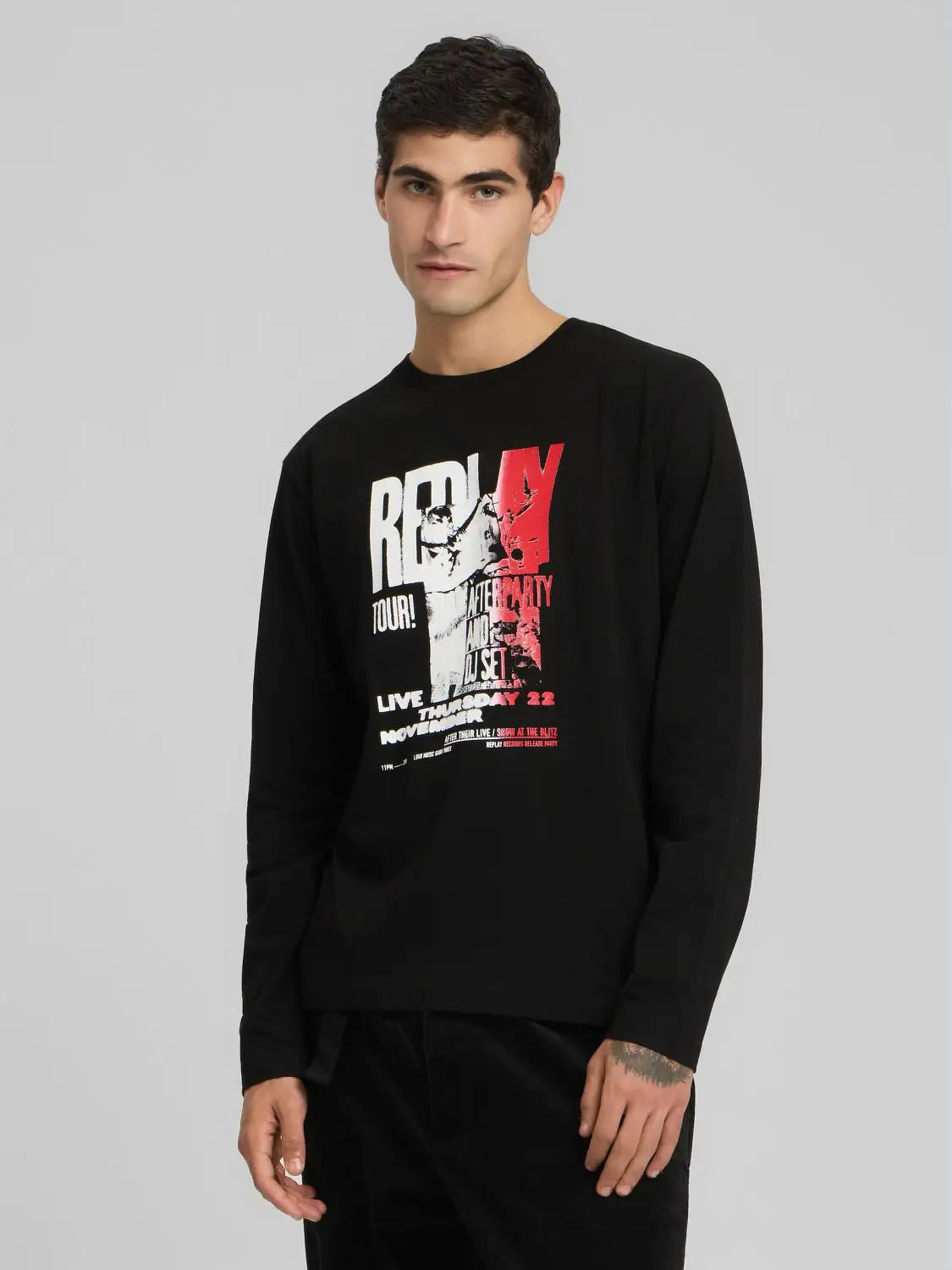 CAMISETA DE MANGA LARGA ESTAMPADO MUSICAL - NEGRO - REPLAY | M3302 .000.2660