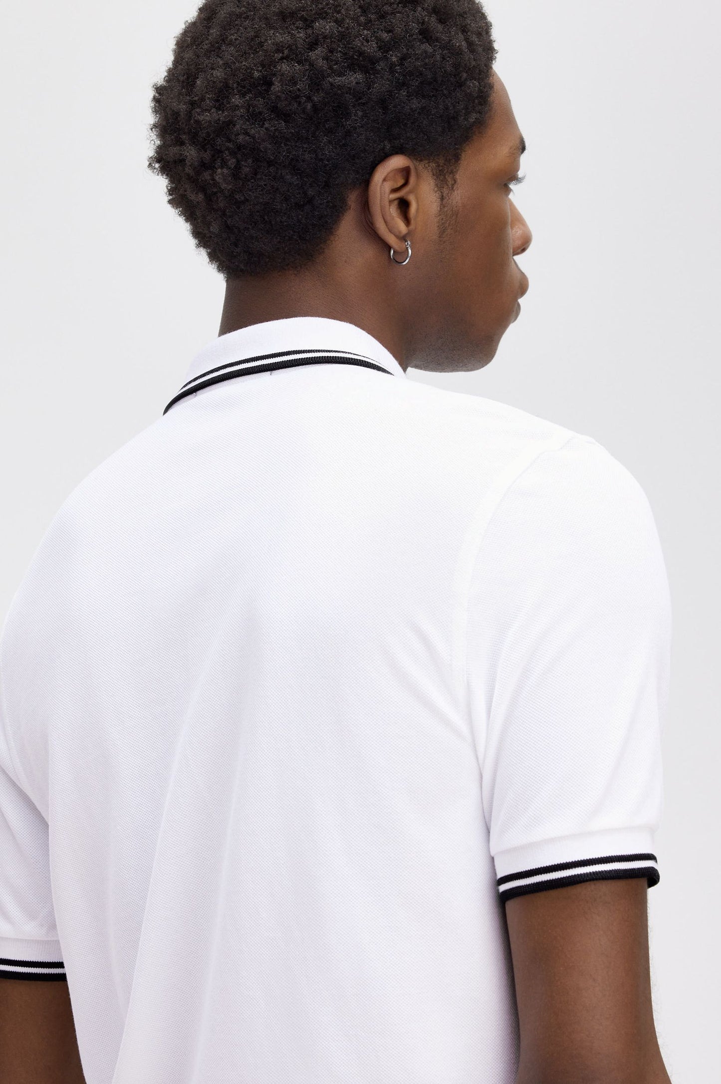 POLO RIBETE CON DOS FRANJAS - BLANCO - FRED PERRY | M3600 200