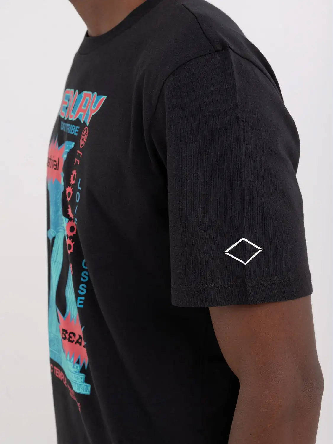 CAMISETA CON ESTAMPADO "DIGITAL TRIBE" - NEGRO - REPLAY | M6843 .000.2660
