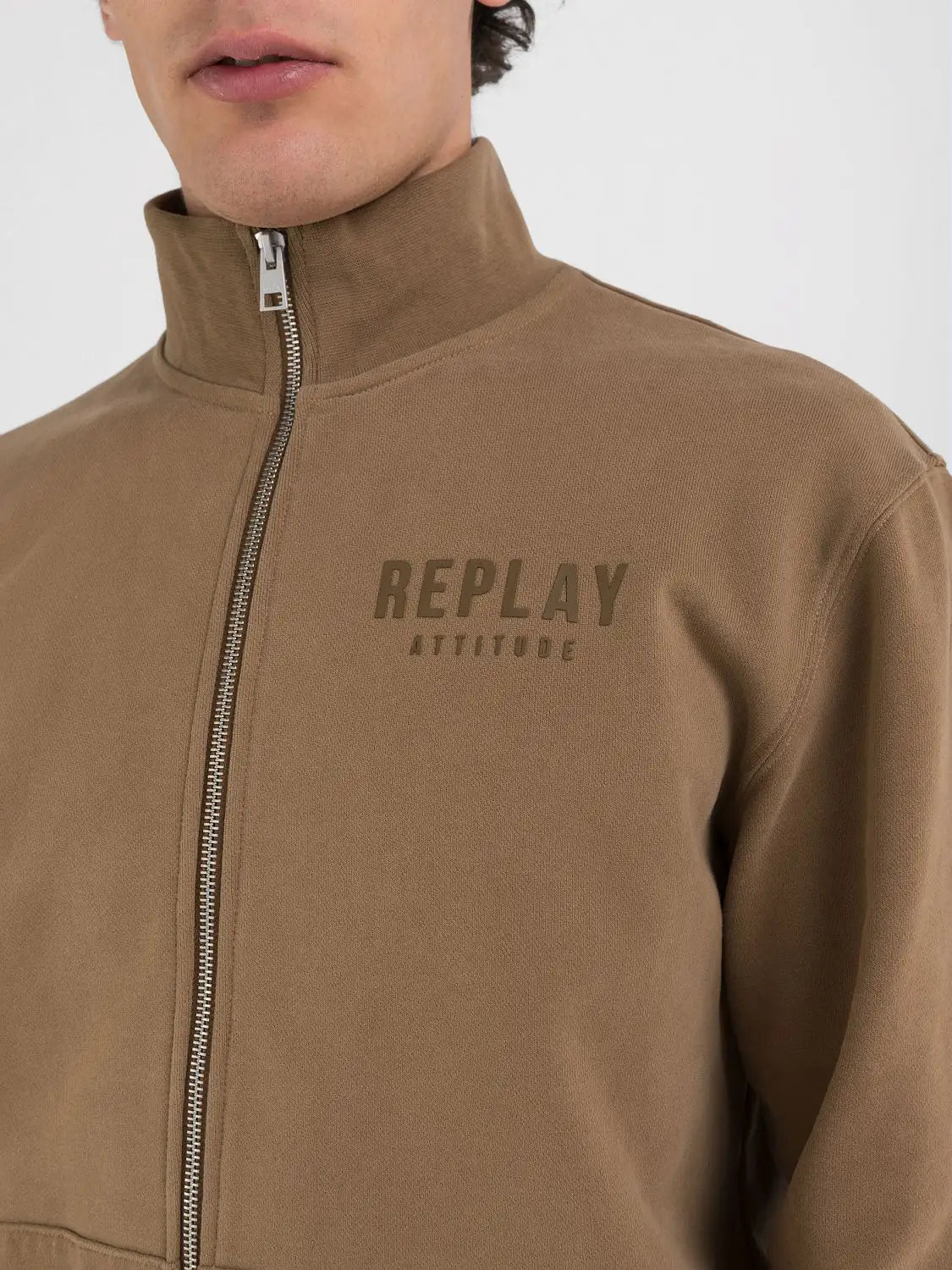 SUDADERA CON CUELLO ALTO Y CREMALLERA - SAFARI - REPLAY | M6973.000.22890CS