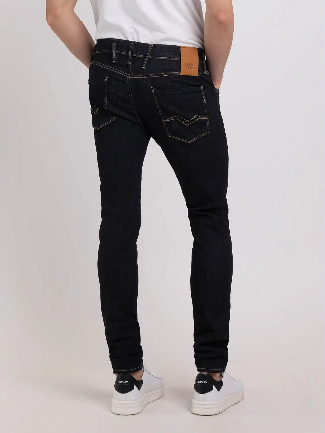PANTALÓN VAQUERO AJUSTADO SLIM FIT ANBASS HYPERFLEX - AZUL OSCURO - REPLAY | M914Y.000.661.FI3