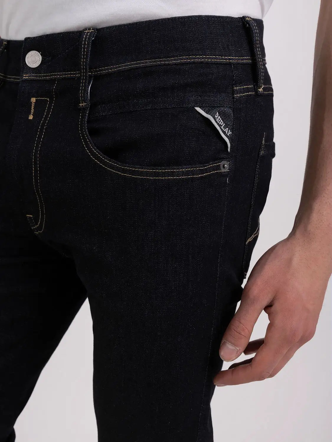 PANTALÓN VAQUERO AJUSTADO SLIM FIT ANBASS HYPERFLEX - AZUL OSCURO - REPLAY | M914Y.000.661.FI3