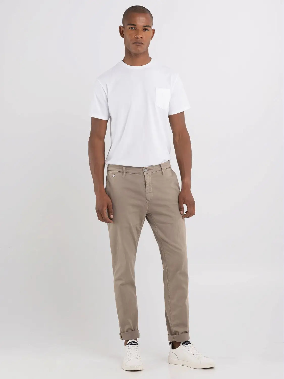 PANTALÓN VAQUERO CHINO REGULAR FIT BENNI HYPERFLEX - BEIGE - REPLAY | M9722A.000.8366197