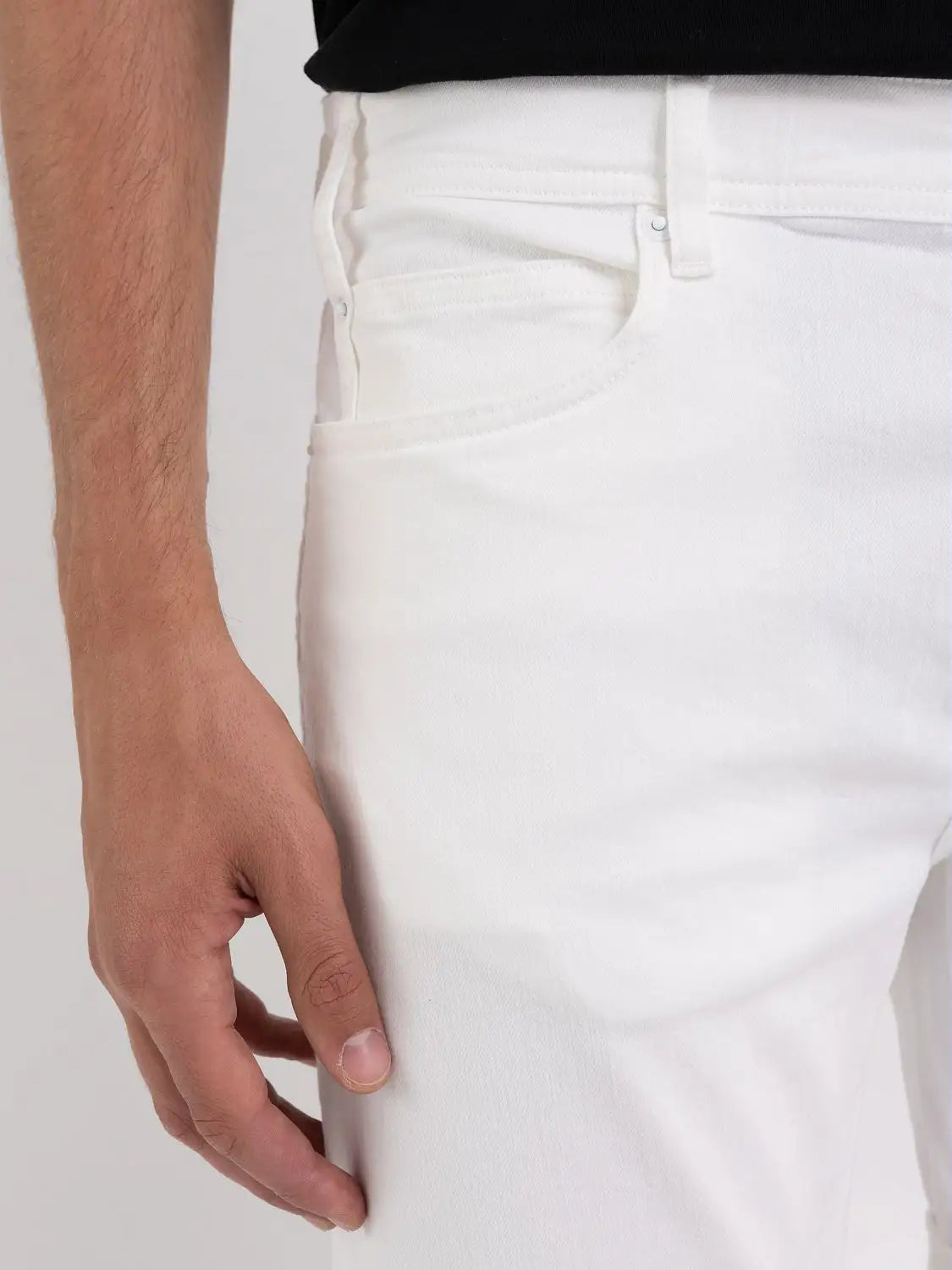 PANTALONES CORTOS VAQUEROS AJUSTADOS TAPERED FIT - BLANCO - REPLAY | MA981Y.000.8005301