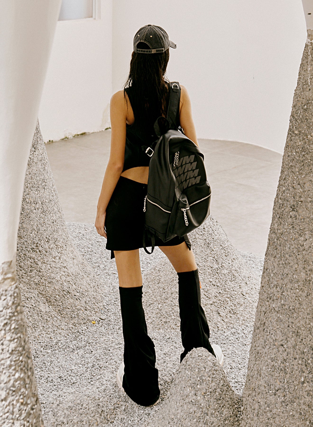 MOCHILA "CHAIN" - NEGRO - BLACK CAPSULE MOD WAVE MOVEMENT | MW040211506