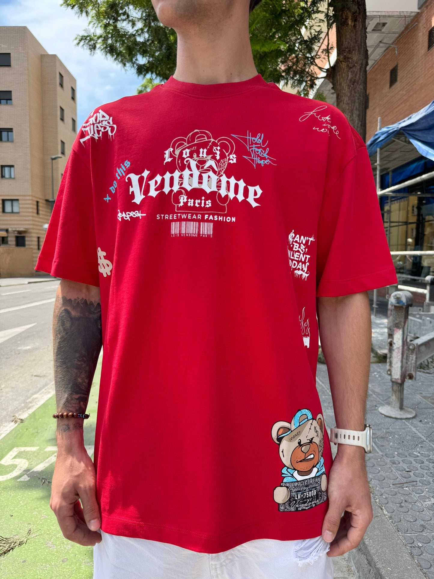 CAMISETA "DANGER DREAM" - ROJO - LOUIS VENDOME PARIS | LV L80
