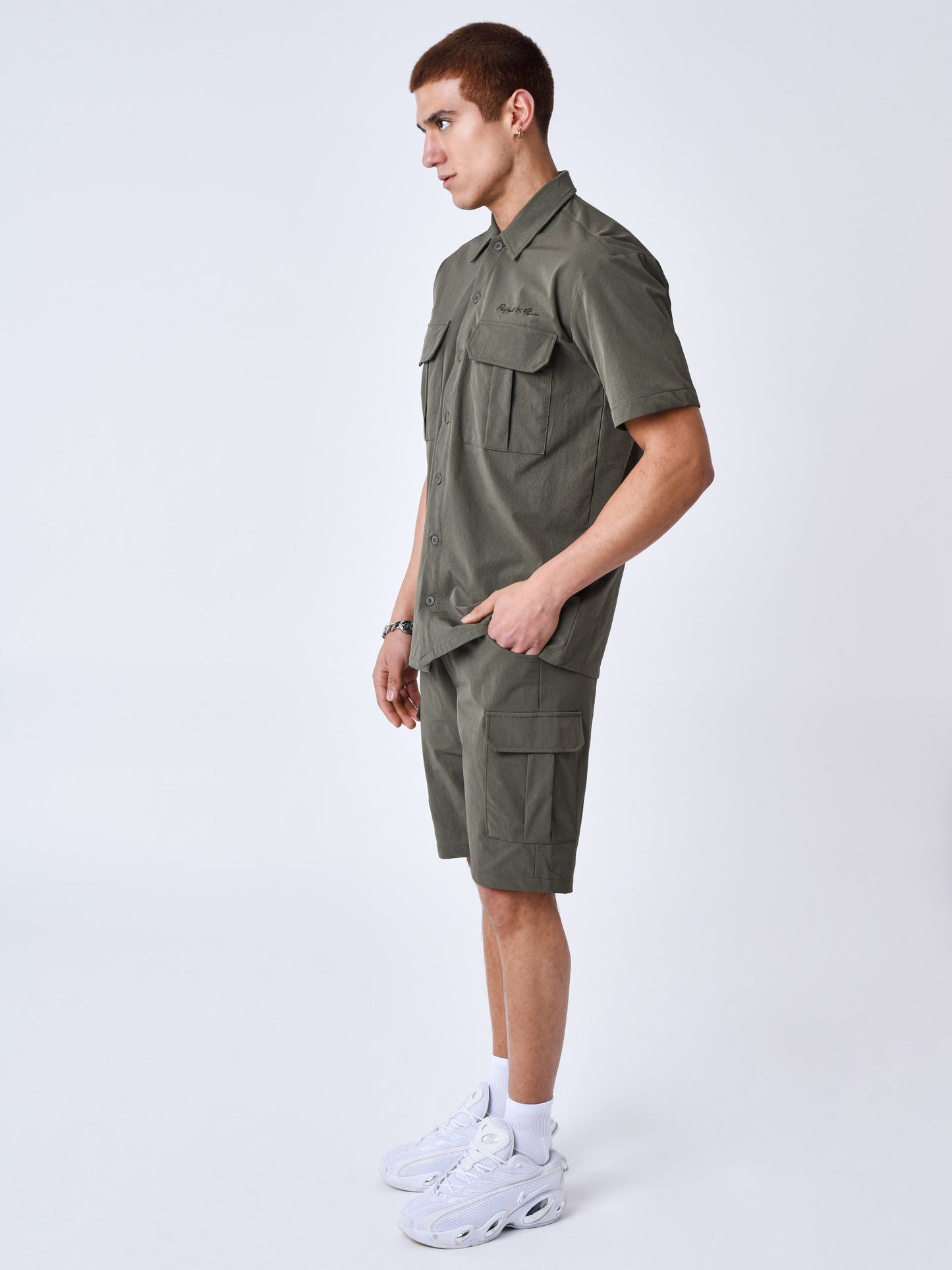 CAMISA DE MANGA CORTA CON TEXTURA ESTILO CARGO - OLIVA OSCURO - PROJECT X PARIS | 2310034_OG