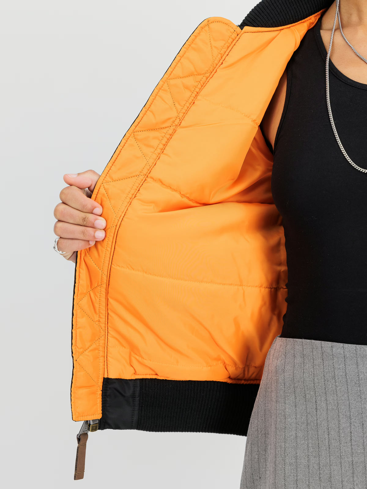 CHAQUETA MUJER BOMBER "MA-1 VF 59" - NEGRO - ALPHA INDUSTRIES | 133009