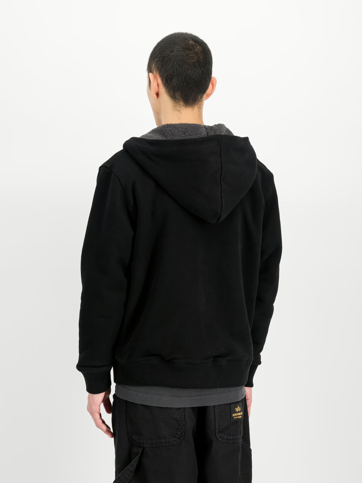SUDADERA FLEECE SHERPA CON CREMALLERA Y CAPUCHA - NEGRO - ALPHA INDUSTRIES | 268336-03