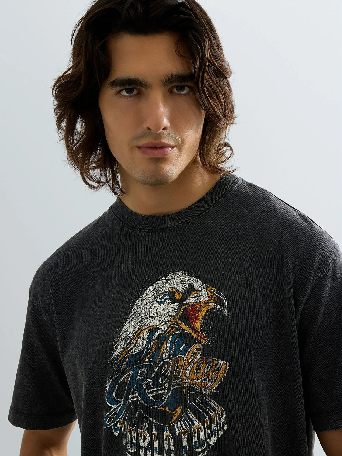 CAMISETA DE CORTE RELAJADO CON ESTAMPADO ÁGUILA - GRIS - REPLAY | M12BF .002.7242KG