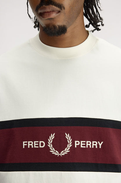 CAMISETA PANEL BORDADO - BEIGE - FRED PERRY | M2405 560