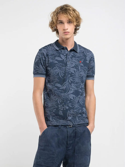 POLO DE PIQUÉ CON ESTAMPADO - AZUL - REPLAY | M3009.000.75034