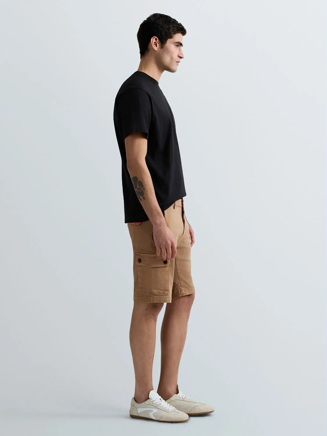 CAMISETA LOGOTIPO R ROJO - NEGRO - REPLAY | M3015 .000.2660