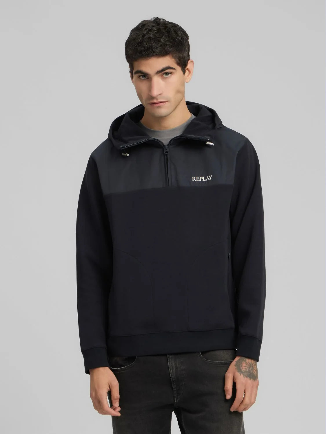 SUDADERA CON CAPUCHA Y MEDIA CREMALLERA - AZUL MARINO - REPLAY | M3178 .000.23655