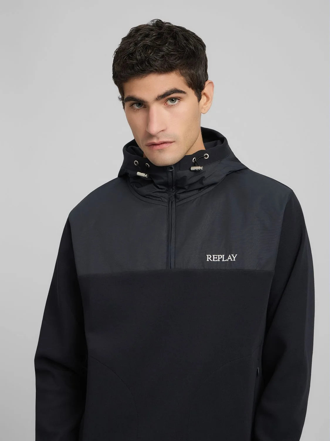 SUDADERA CON CAPUCHA Y MEDIA CREMALLERA - AZUL MARINO - REPLAY | M3178 .000.23655