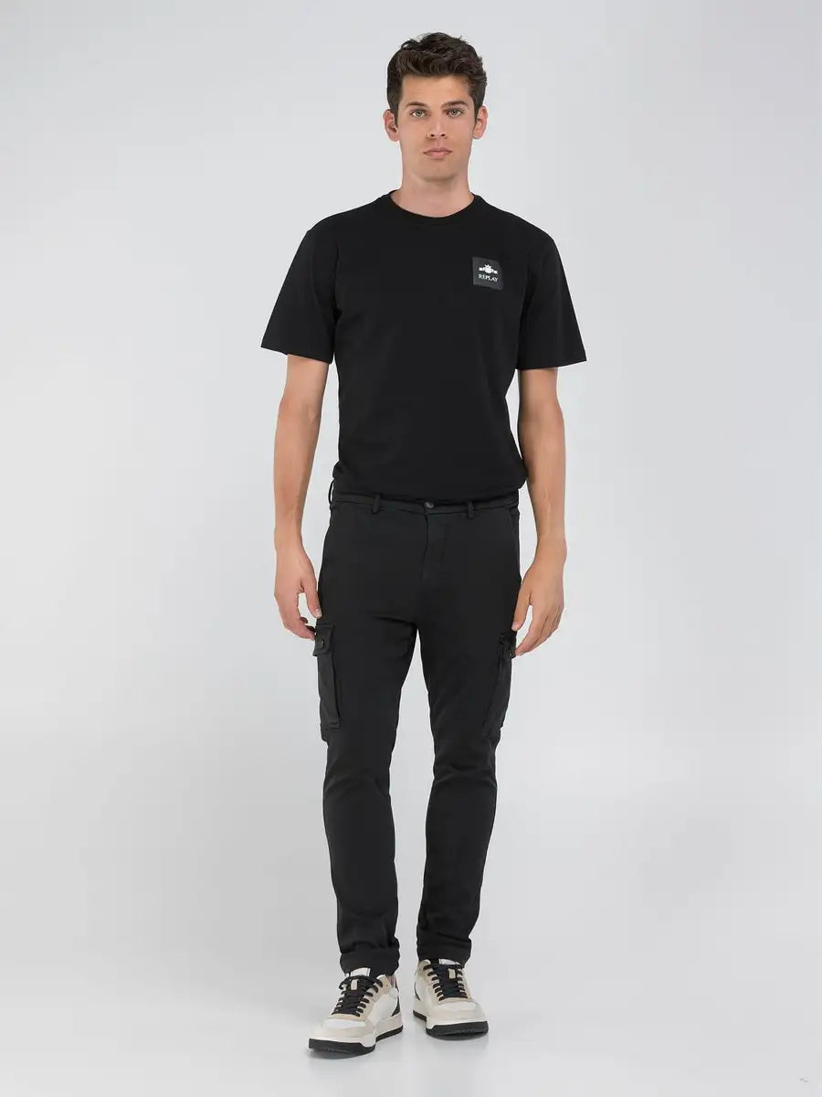 PANTALÓN VAQUEROS CARGO SLIM FIT JAAN HYPERFLEX - NEGRO - REPLAY | M9649.000.8366197