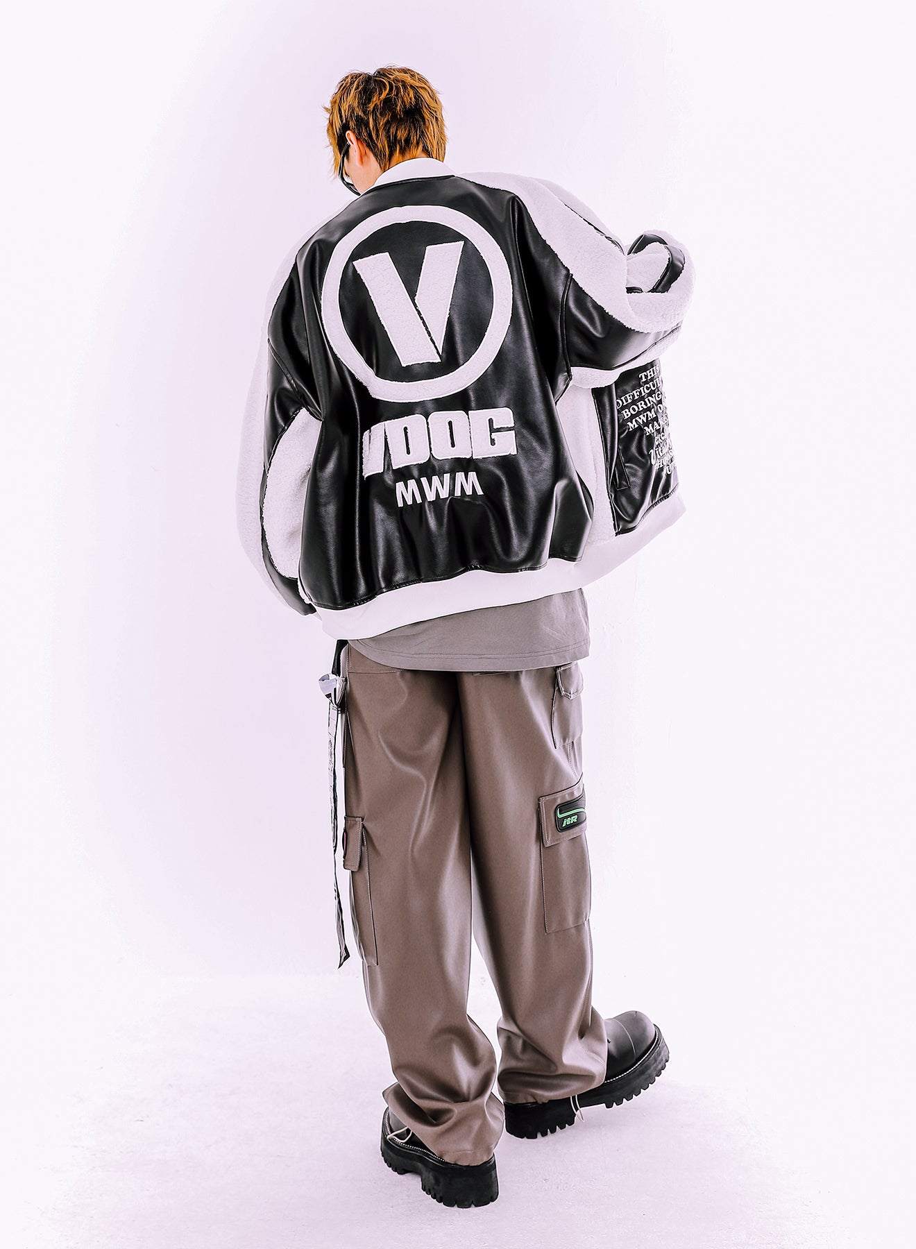 CHAQUETA "VANGUARD'S DOG" CON PELO - NEGRO - VANGUARD'S DOG CAPSULE MOD WAVE MOVEMENT | MW074071439