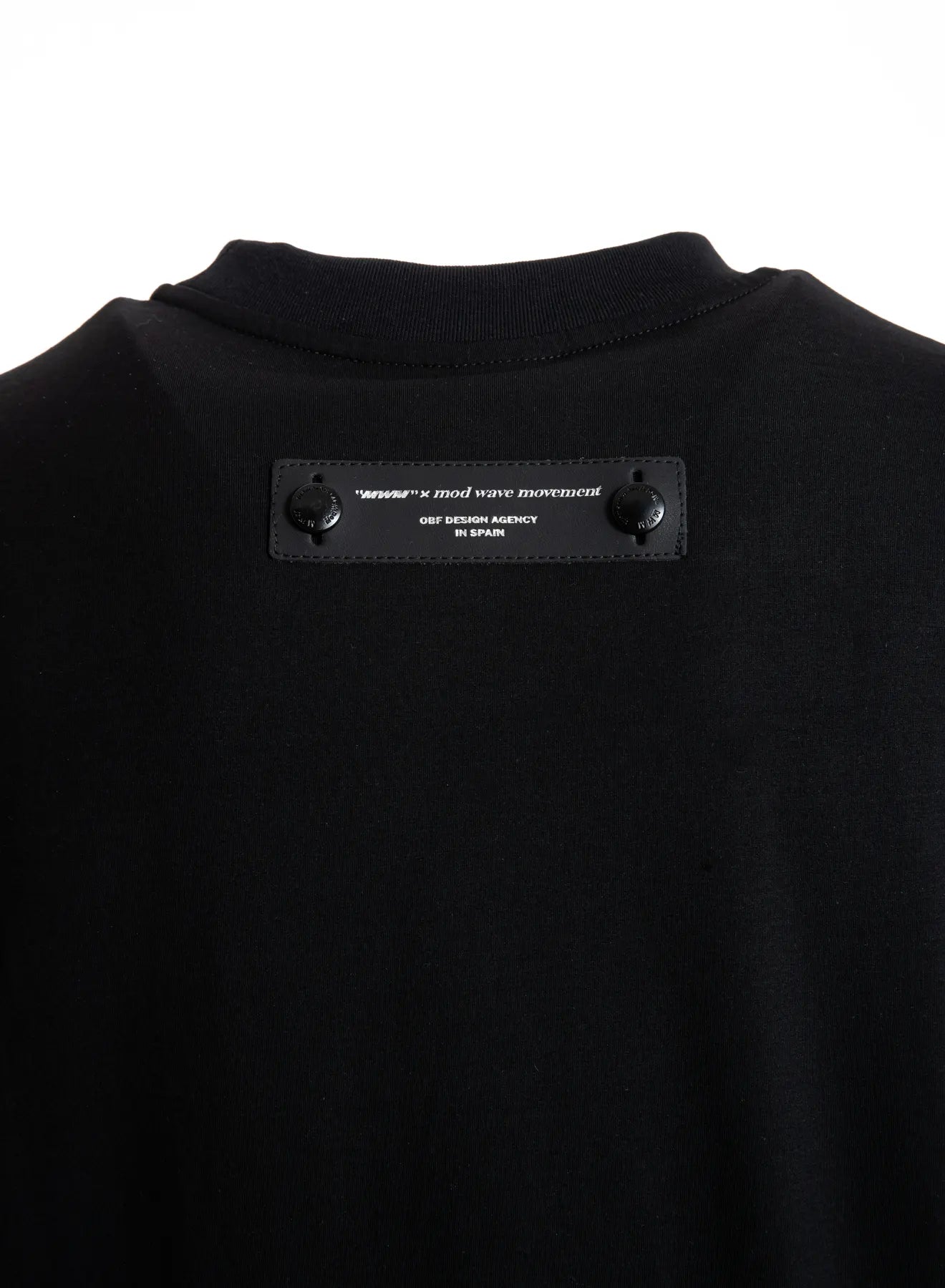 CAMISETA "ZIP" - NEGRO - BLACK CAPSULE MOD WAVE MOVEMENT | MW092020376