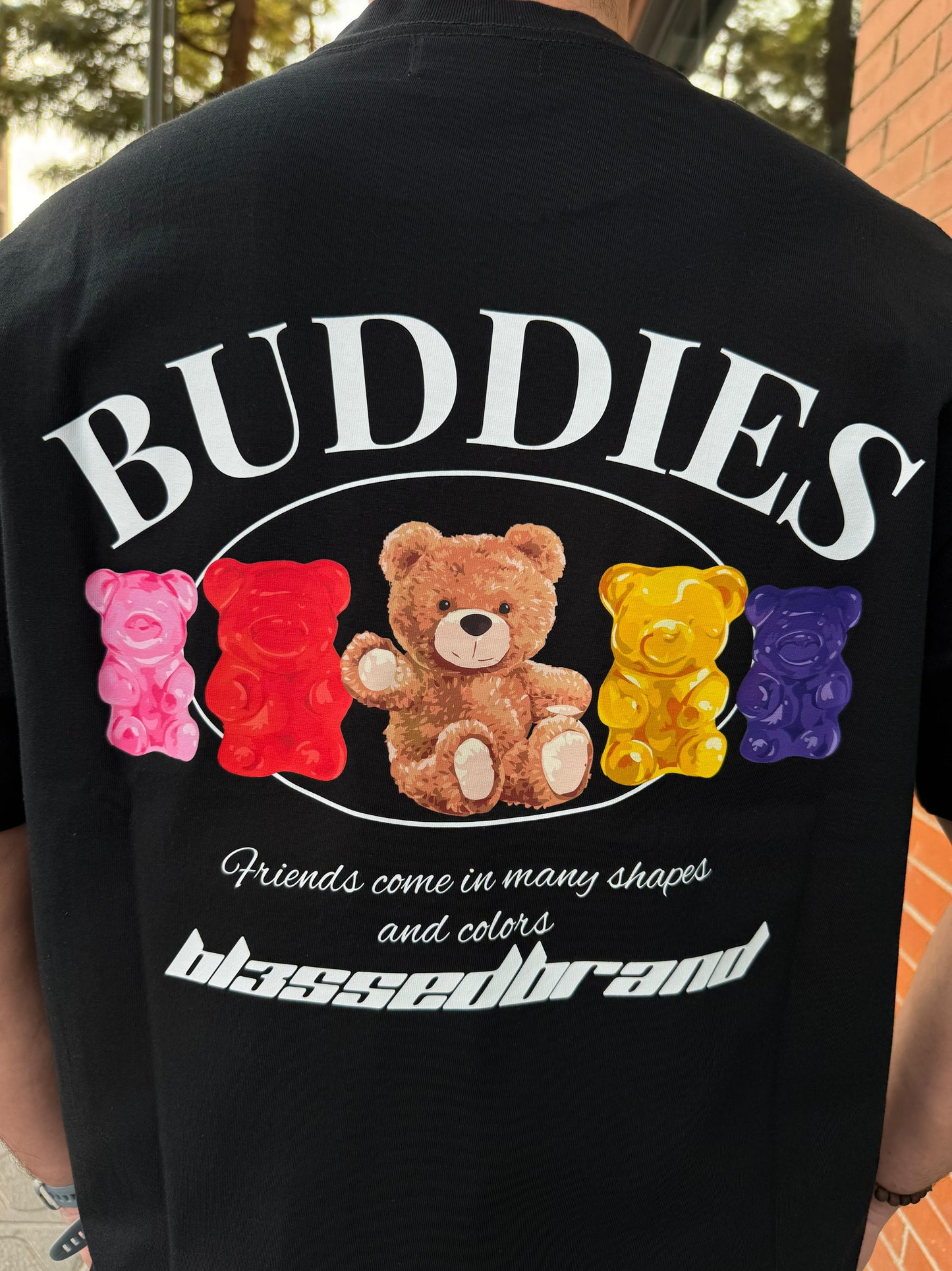 CAMISETA "BUDDIES GOLOSINA" - NEGRO - BLESSED BRAND