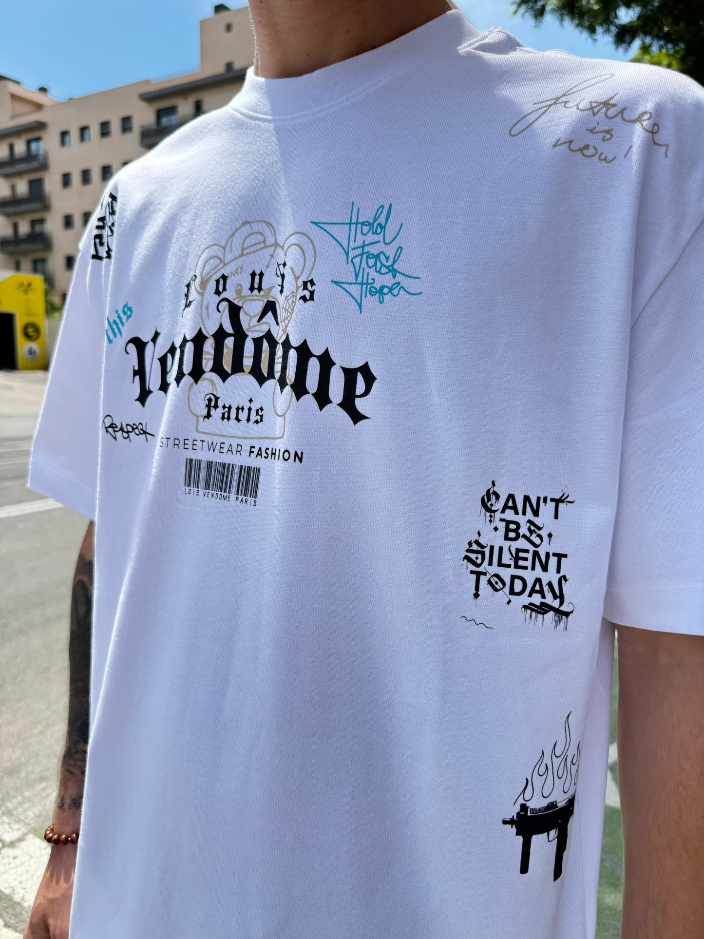 CAMISETA "DANGER DREAM" - BLANCO - LOUIS VENDOME PARIS | LV L80