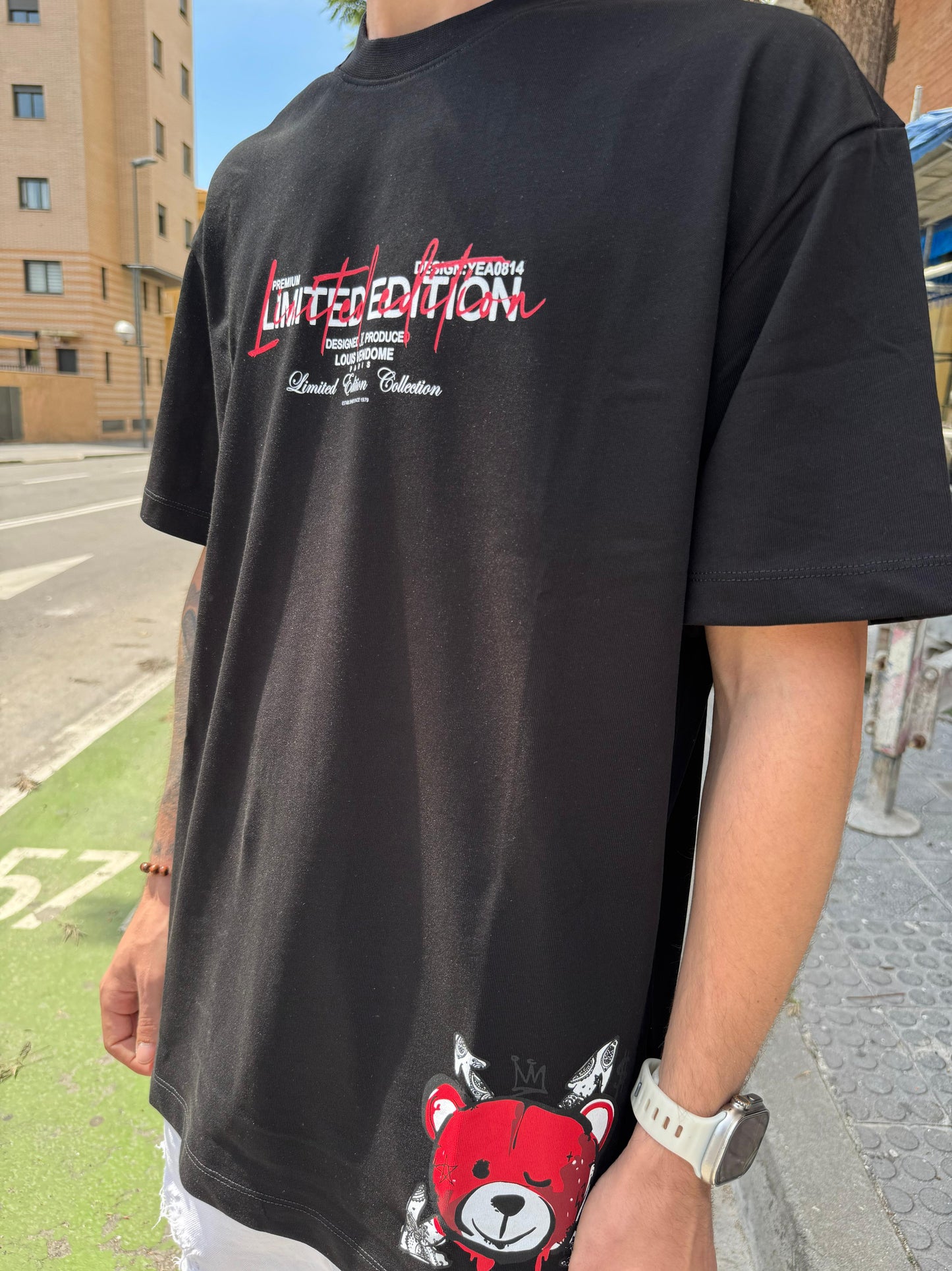 CAMISETA "FASHION BEAR" - NEGRO/ROJO - LOUIS VENDOME PARIS | LV L54