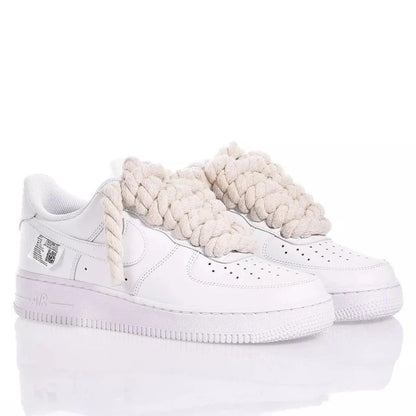 ZAPATILLAS NIKE AIR FORCE 1 "BOOM LACES" - BLANCO/BEIGE - NIKE | 2.0000000235