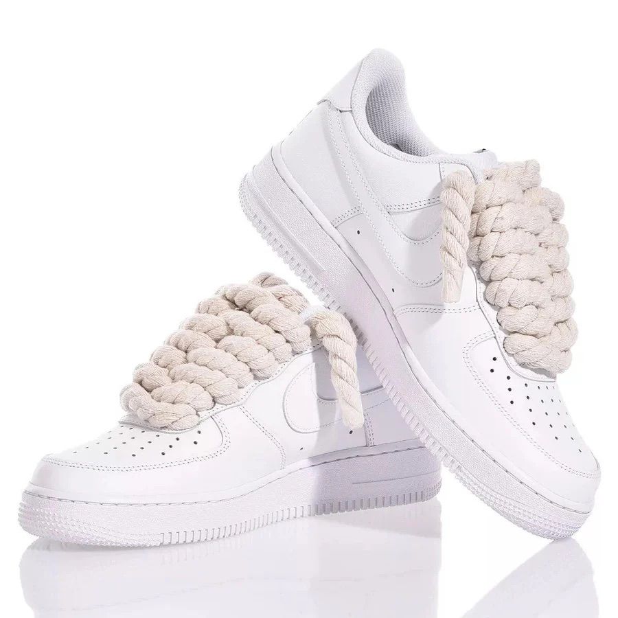 ZAPATILLAS NIKE AIR FORCE 1 "BOOM LACES" - BLANCO/BEIGE - NIKE | 2.0000000235