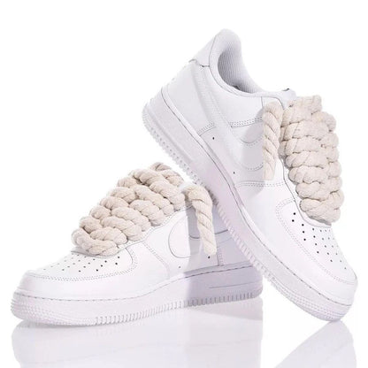 ZAPATILLAS NIKE AIR FORCE 1 "BOOM LACES" - BLANCO/BEIGE - NIKE | 2.0000000235