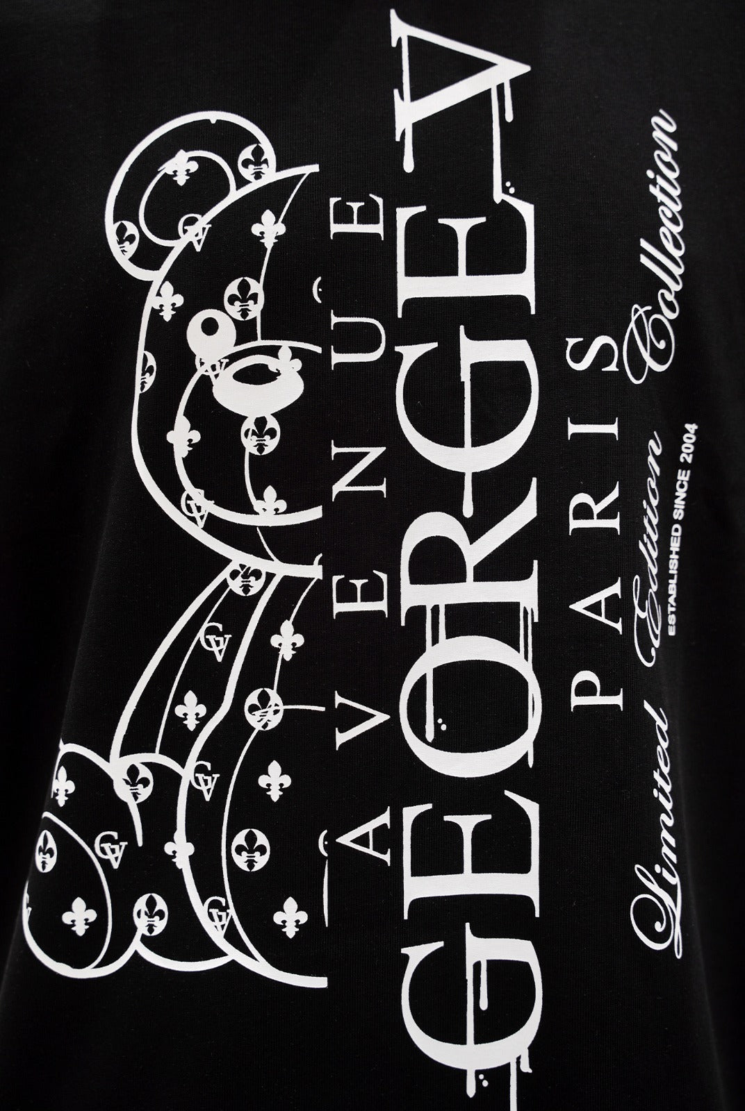 CAMISETA "HALF BEAR" - NEGRO - AVENUE GEORGE V PARIS | GV-5112
