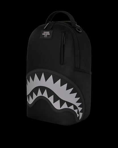 MOCHILA SHARK CENTRAL BLACK NYLON GRAY EMBOSSED BACKPACK - NEGRO - SPRAYGROUND | 910B9636NSZ