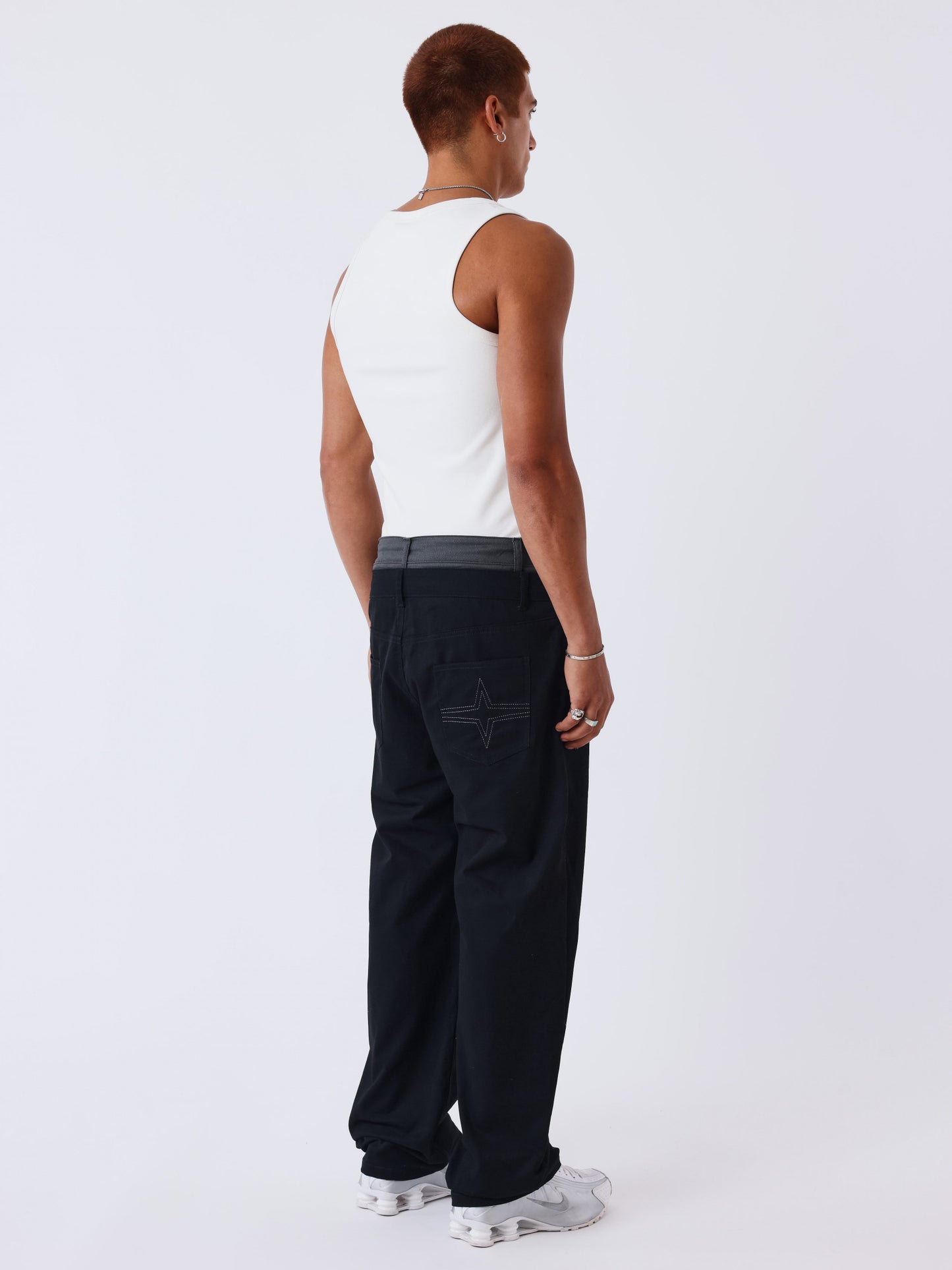 PANTALÓN SUPERPOSICIÓN CON CINTURA EN CONTRASTE - NEGRO - PROJECT X PARIS | 2694451-BK