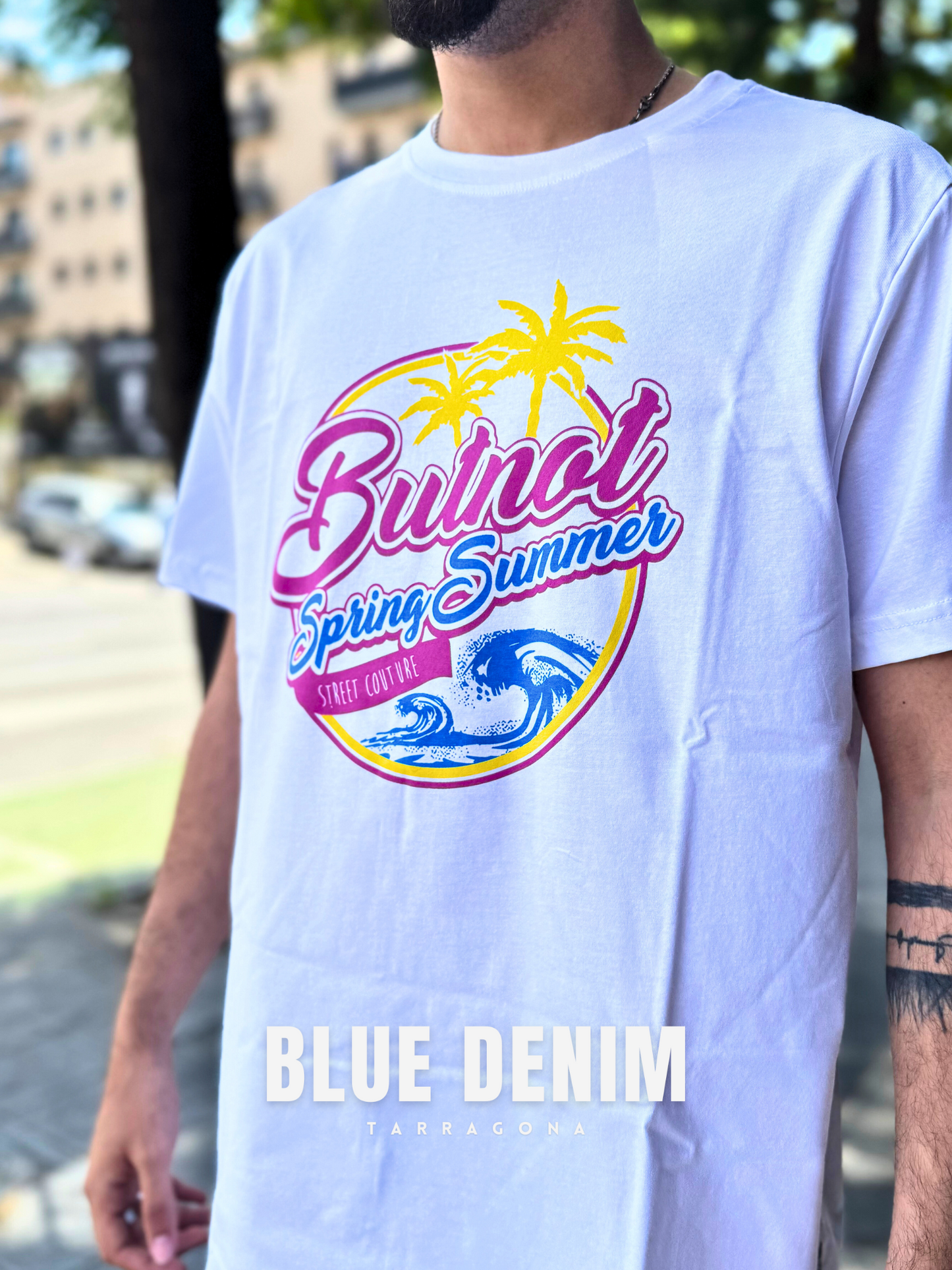 CAMISETA "SUMMER VIBES" - BLANCO - BUTNOT | U901-621