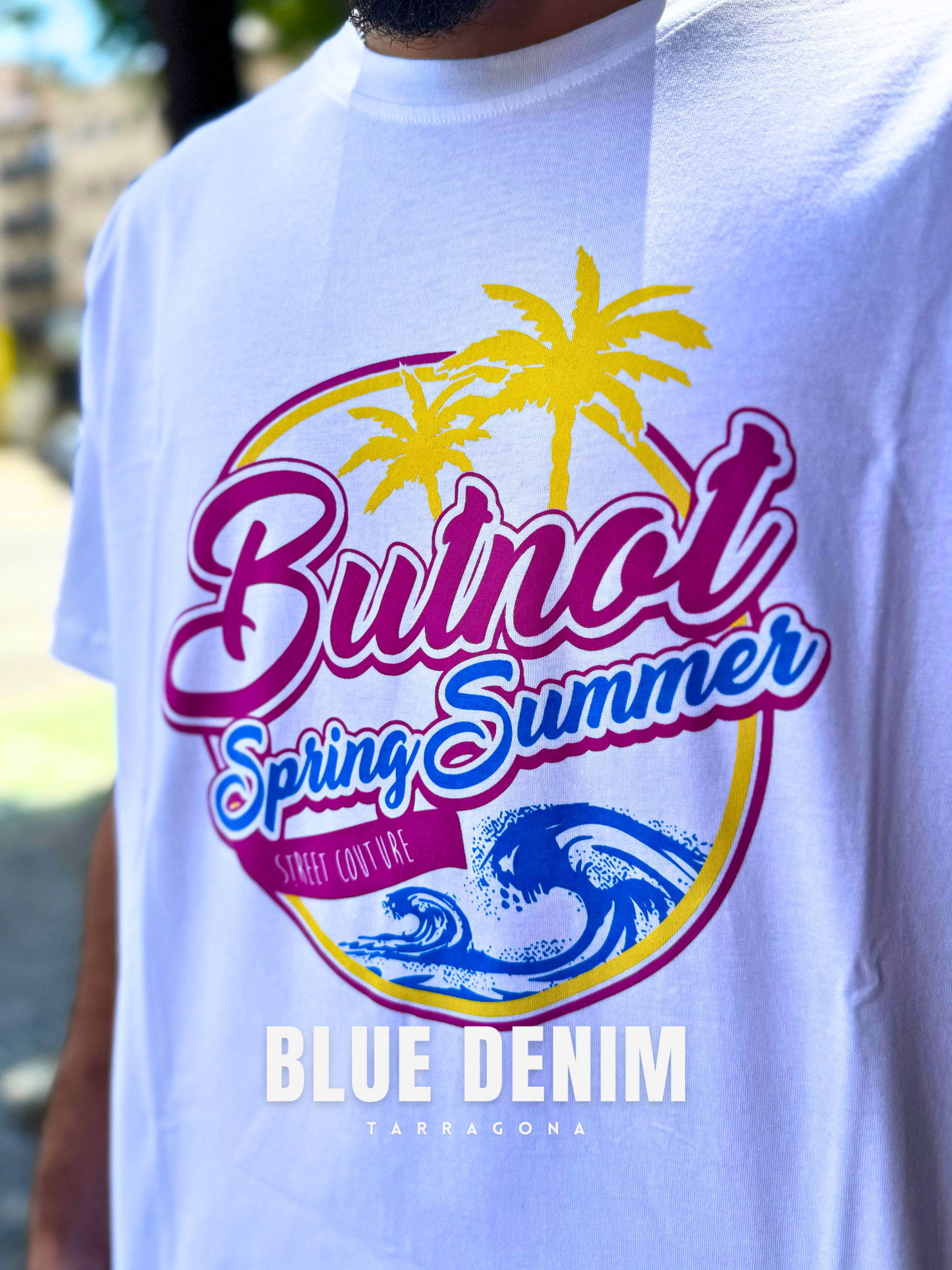 CAMISETA "SUMMER VIBES" - BLANCO - BUTNOT | U901-621