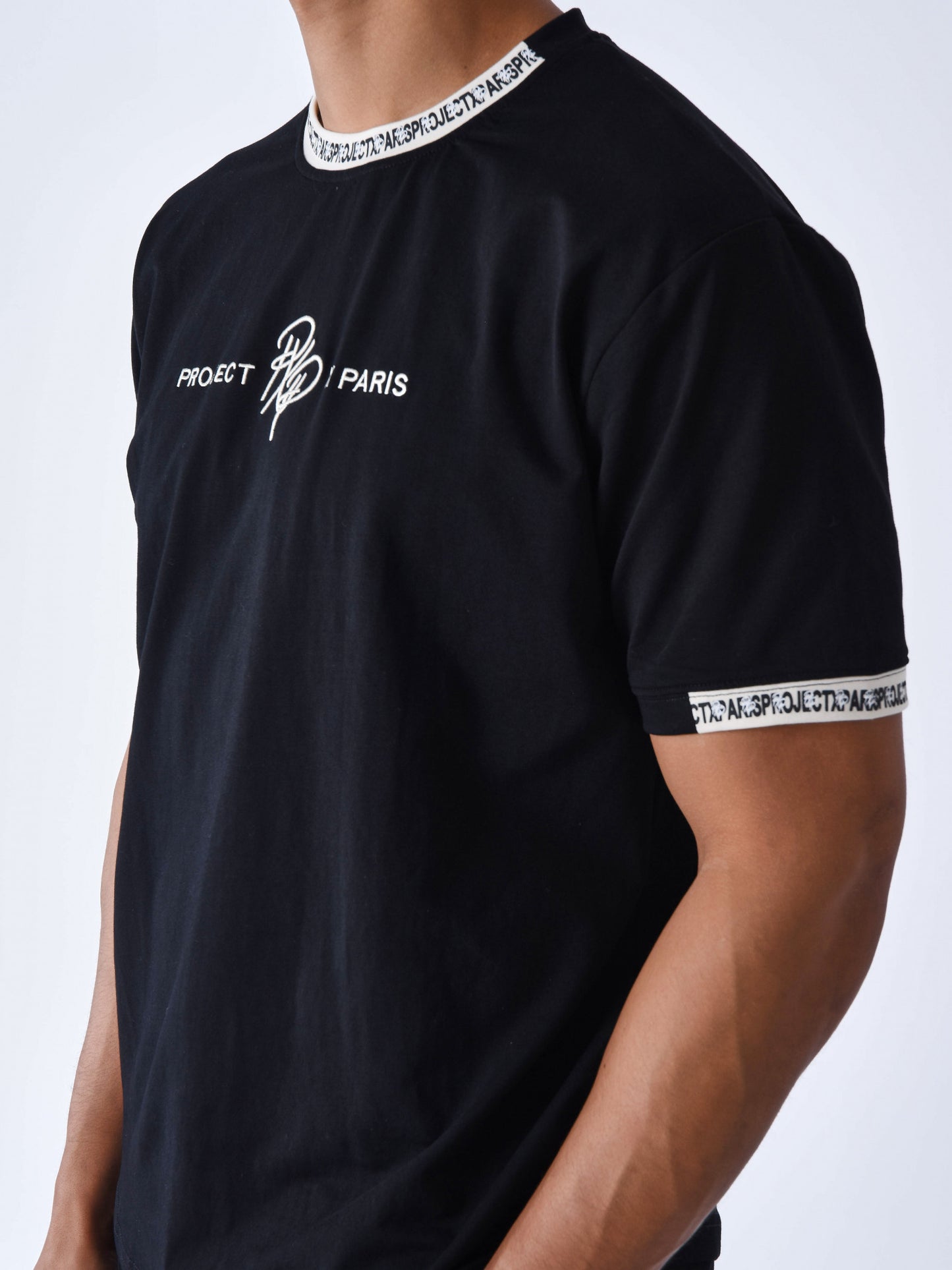 CAMISETA BRAZALETE CON LOGO BORDADO - NEGRO - PROJECT X PARIS | 2210218